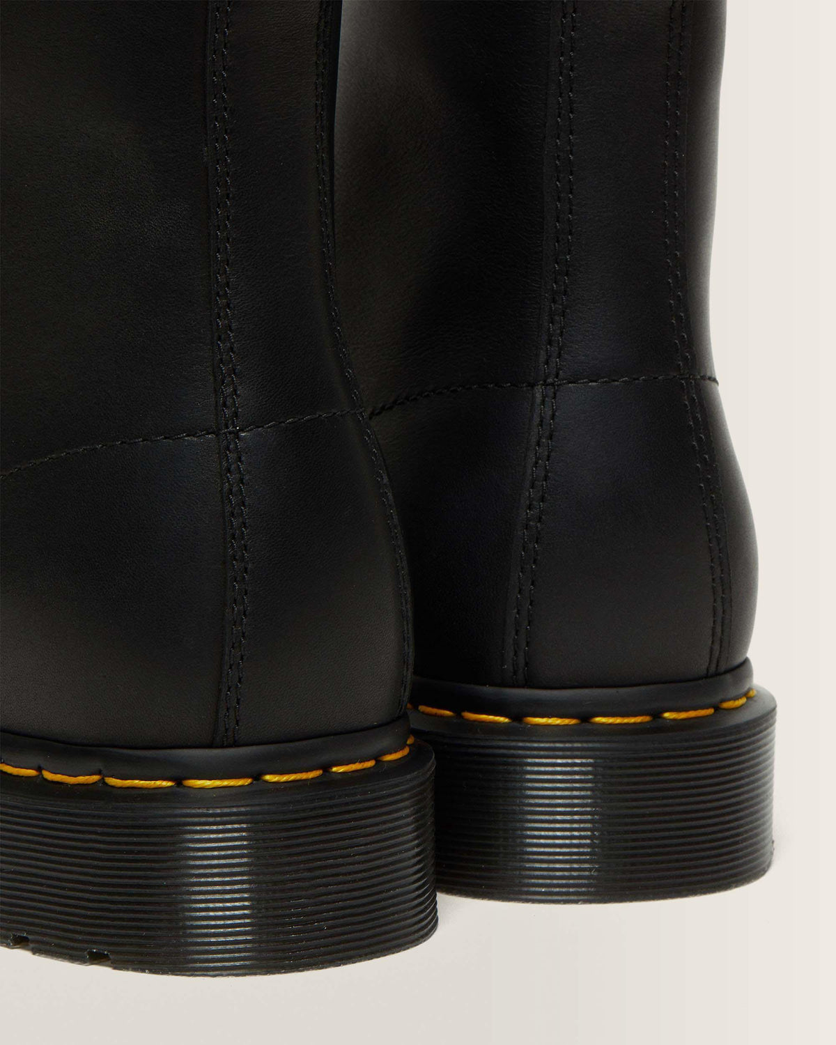 1460 Warmwair Leather Lace Up Boots in Black