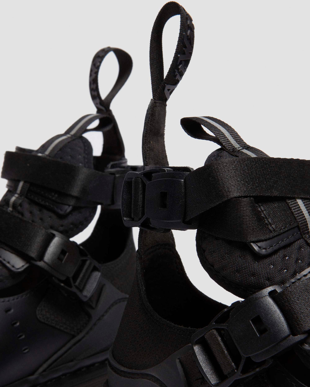 VENT XX01 in Black
