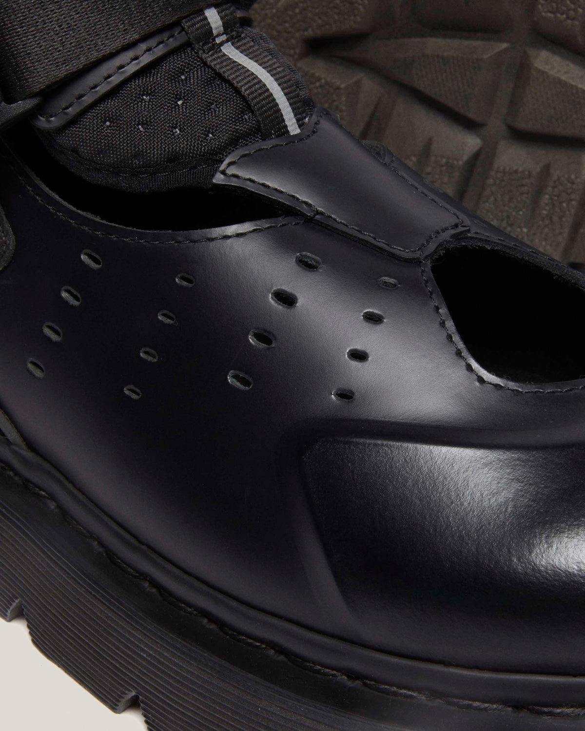 VENT XX01 in Black