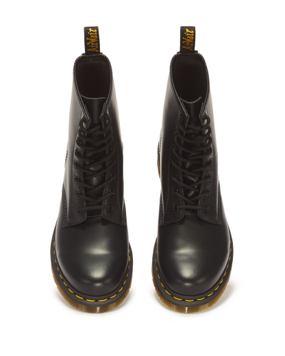 1460 Smooth Leather Lace Up Boots in Black