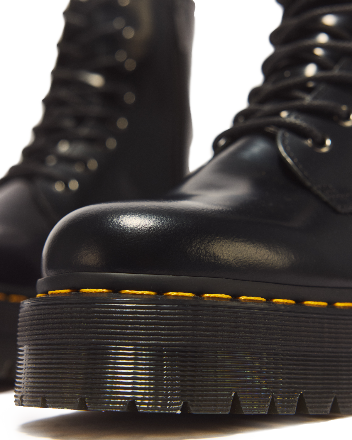 Jadon Boot Smooth Leather Platforms in Black