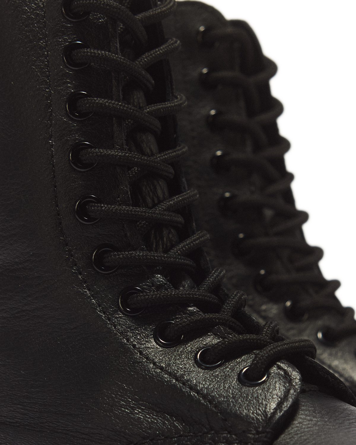 1490 Virginia Leather Mid Calf Boots in Black