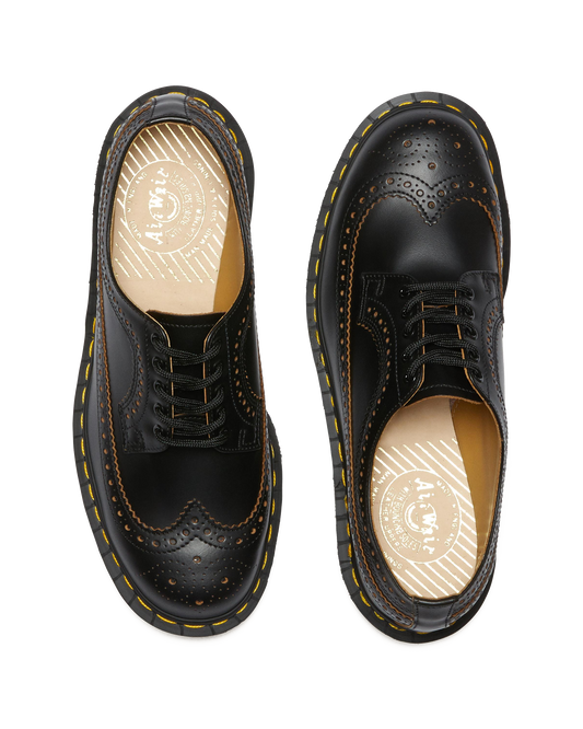 3989 Vintage Made In England Brogue Shoes in Black