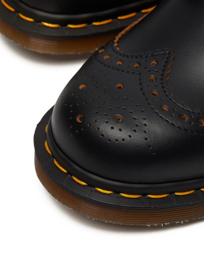 3989 Vintage Made In England Brogue Shoes in Black