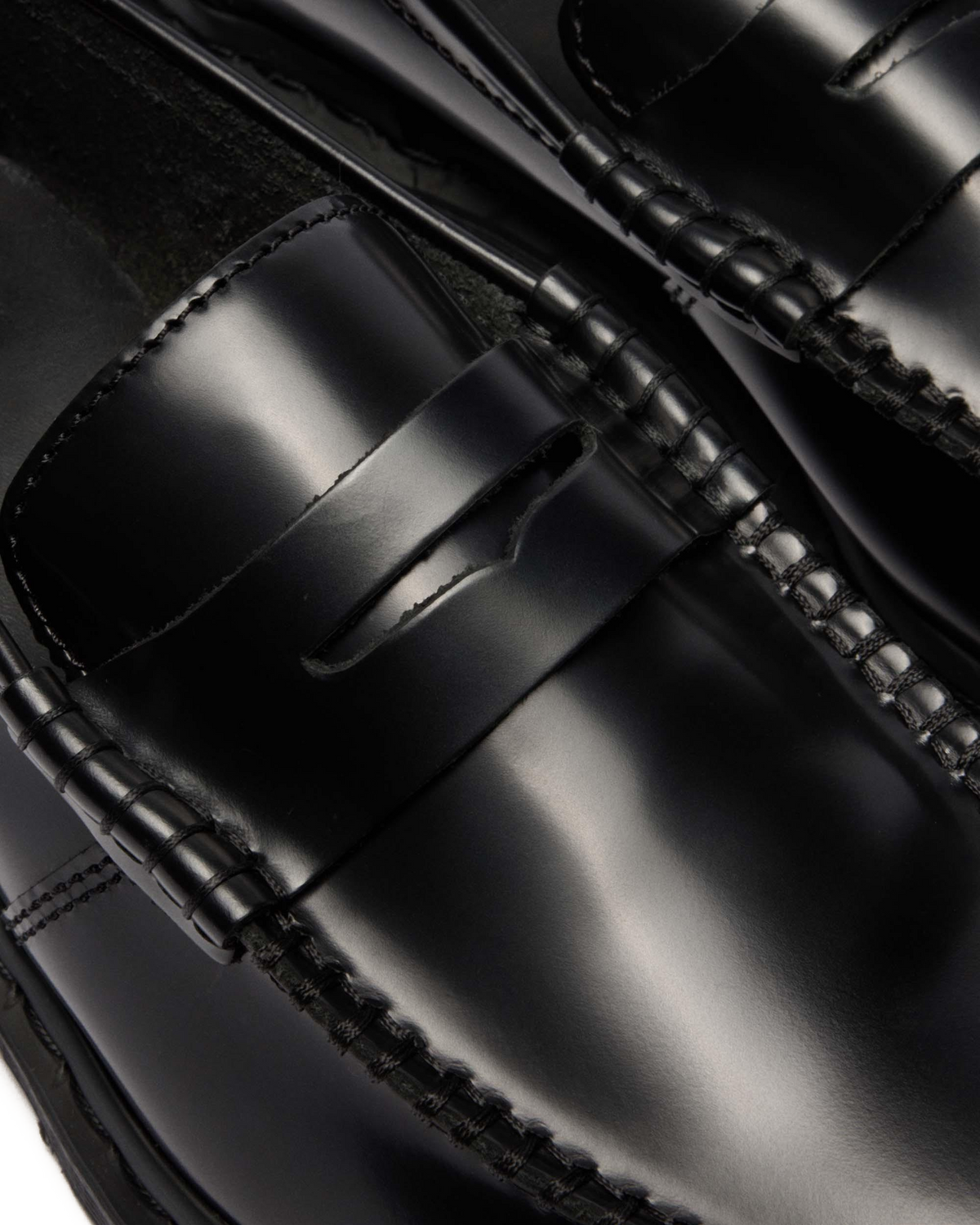 Penton Polished Smooth in Black