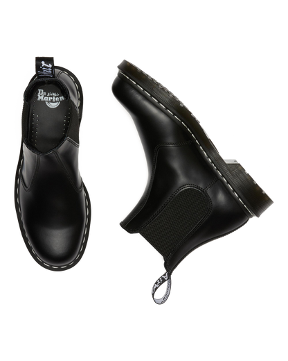 2976 Contrast Leather Chelsea Boots in Black
