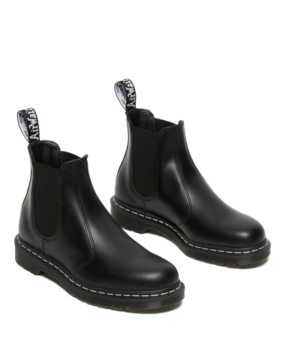 2976 Contrast Leather Chelsea Boots in Black