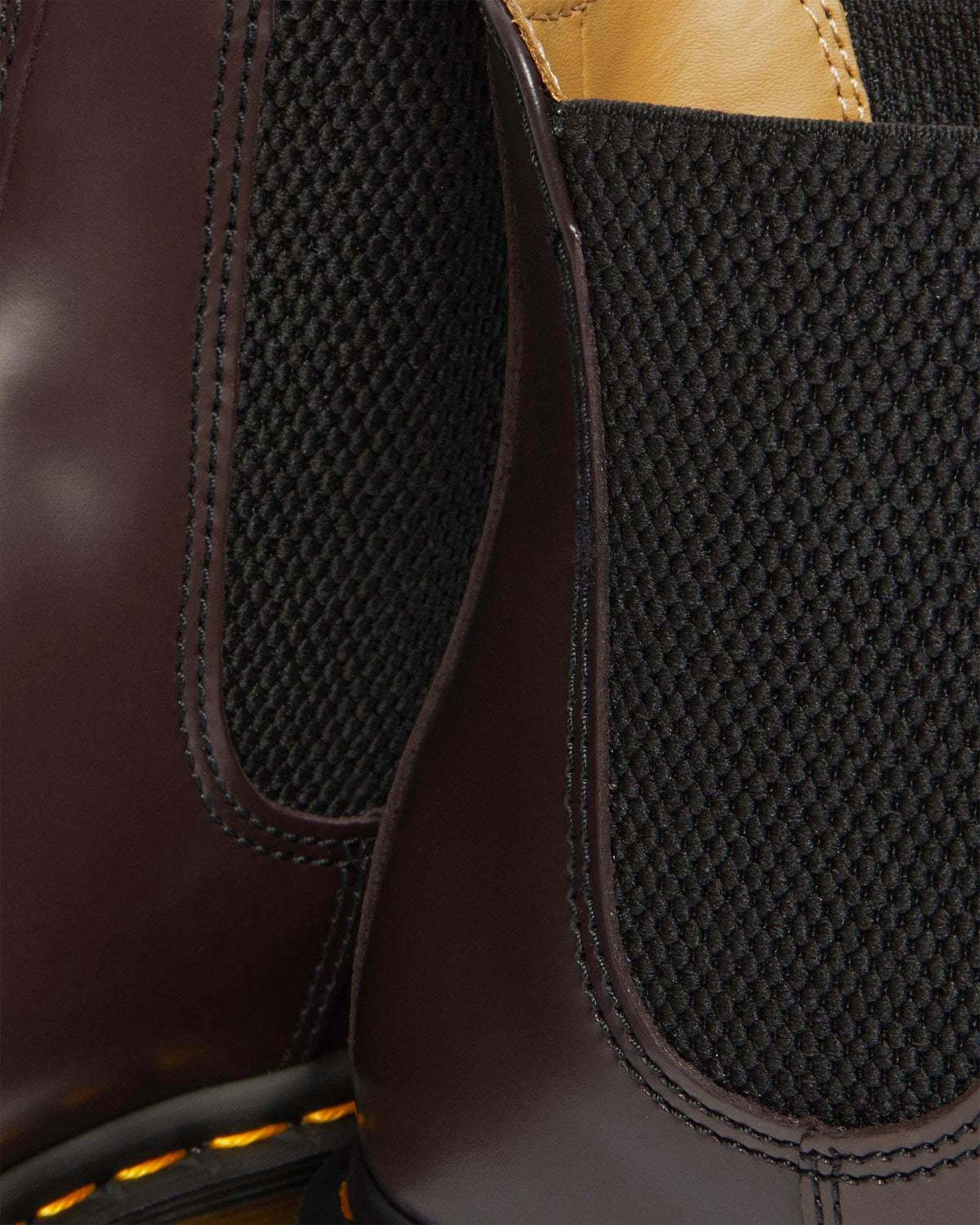2976 Yellow Stitch Smooth Leather Chelsea Boots in Burgundy