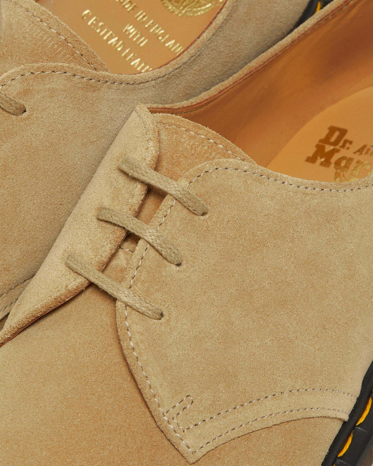 1461 Made in England Buck Suede Oxford Shoes in England Buck Suede Shoes in Beige