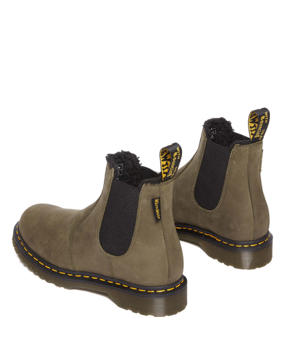 2976 Fleece Lined Leather Chelsea Boots in DMs Olive