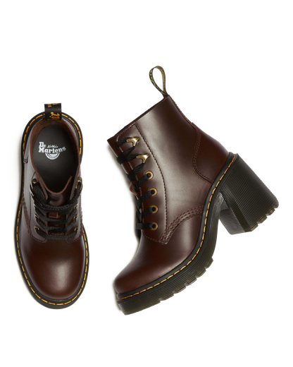 Jesy Dark Brown Classic Pull Up in Dark Brown