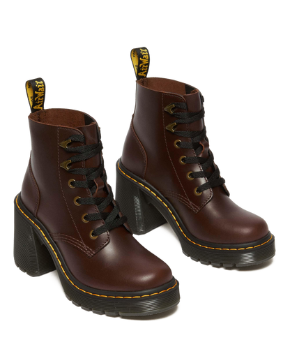 Jesy Dark Brown Classic Pull Up in Dark Brown