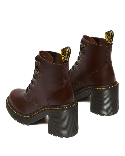 Jesy Dark Brown Classic Pull Up in Dark Brown