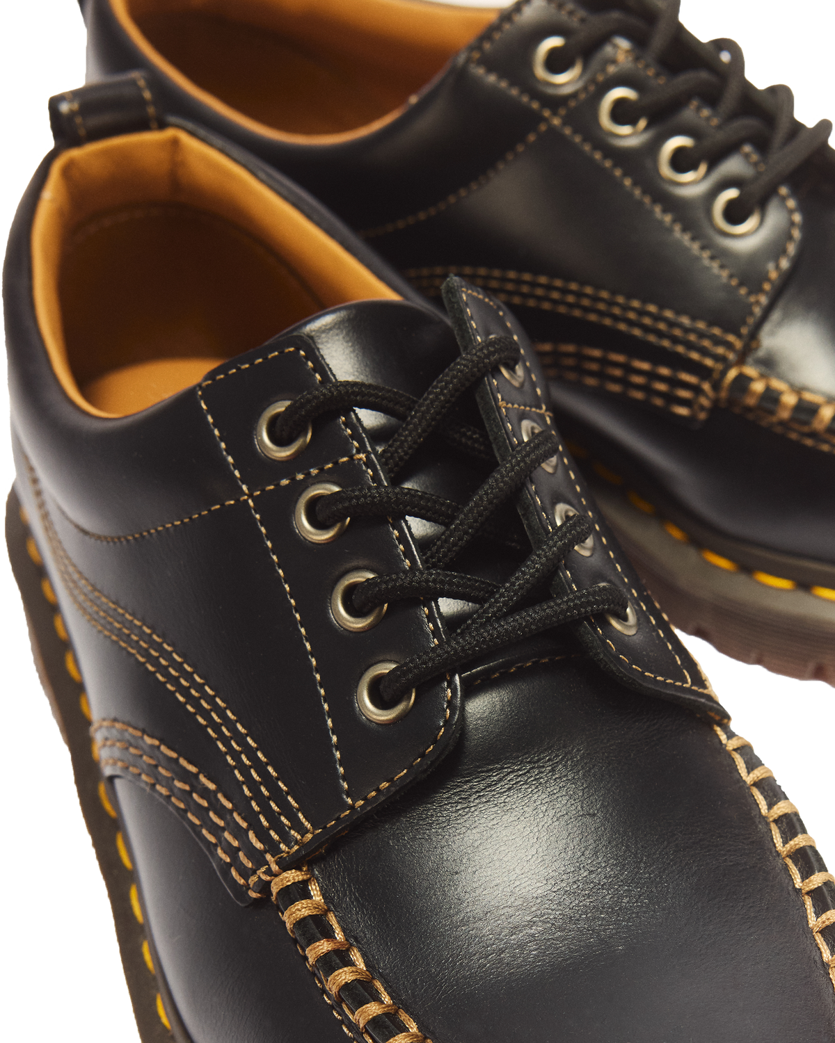 Lowell Leather Moc Toe Shoes in Black