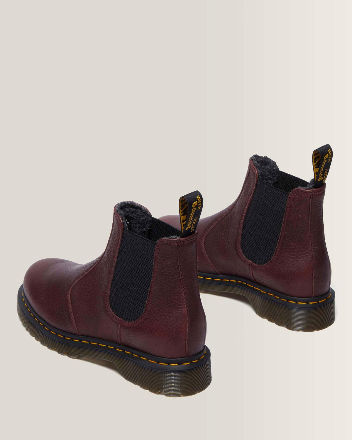 2976 Grizzly Fleece Lined Chelsea Boots in Cherry Red