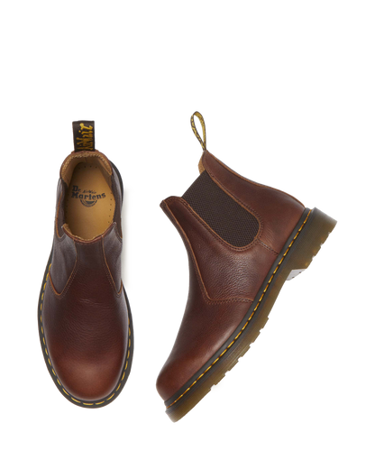 2976 Ambassador Leather Chelsea Boots in Cashew