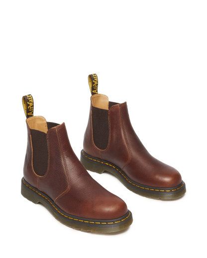 2976 Ambassador Leather Chelsea Boots in Cashew