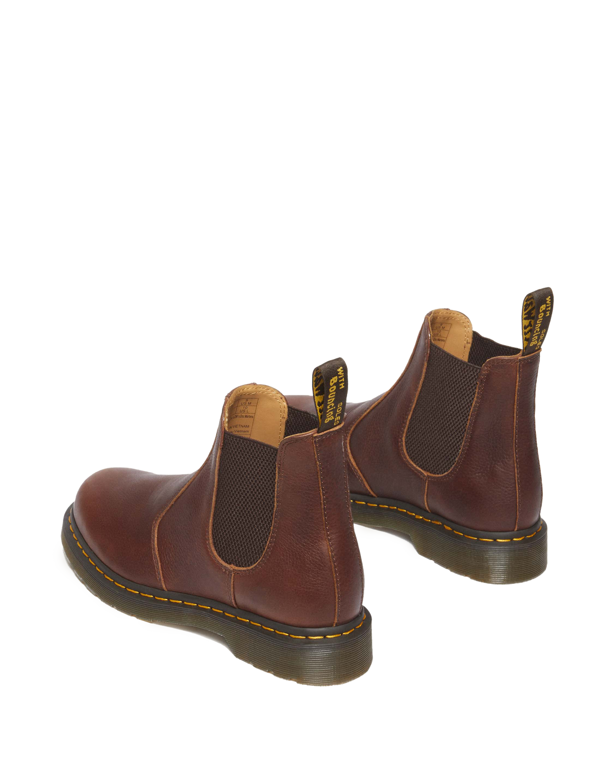 2976 Ambassador Leather Chelsea Boots in Cashew