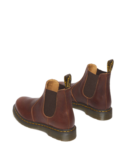 2976 Ambassador Leather Chelsea Boots in Cashew
