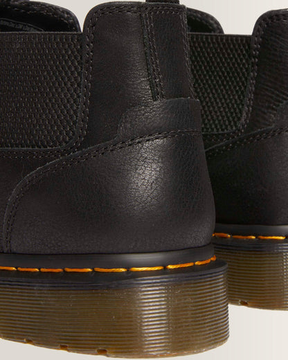 2976 Lo Rogue Leather Chelsea Boots in Black