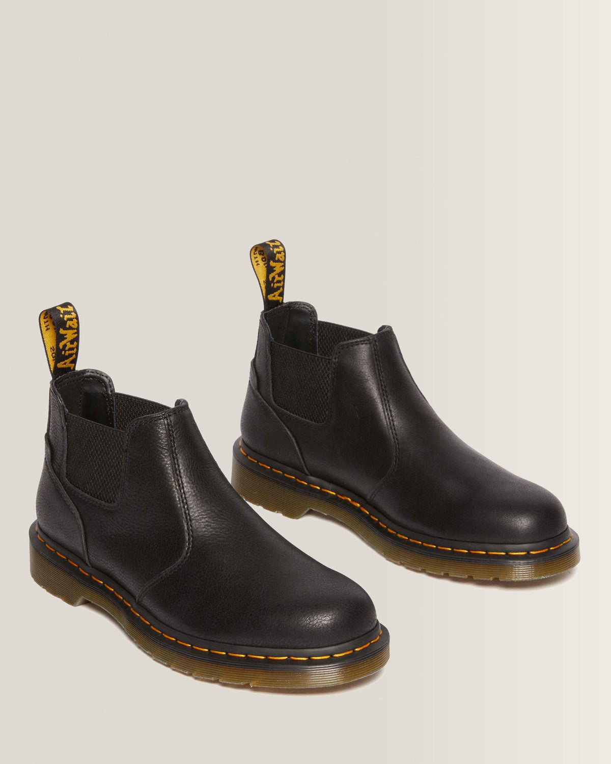 2976 Lo Rogue Leather Chelsea Boots in Black