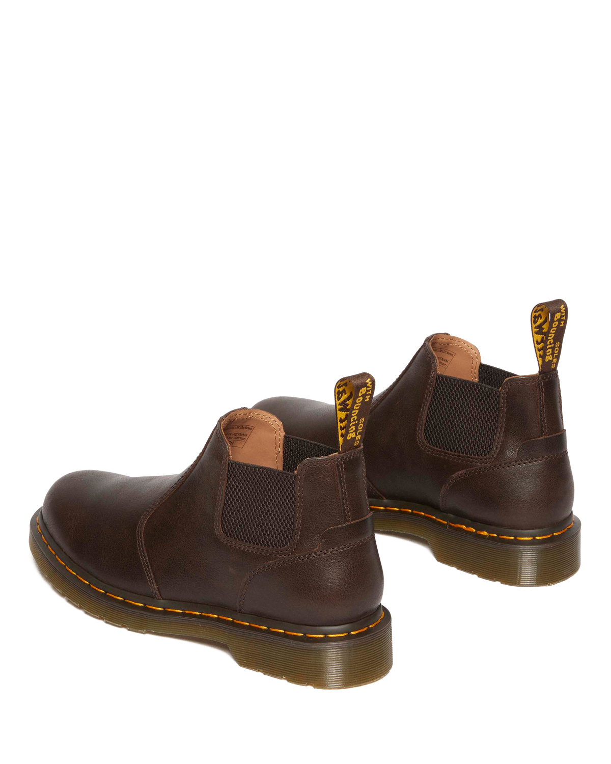 2976 Lo Rogue Leather Chelsea Boots in Brown