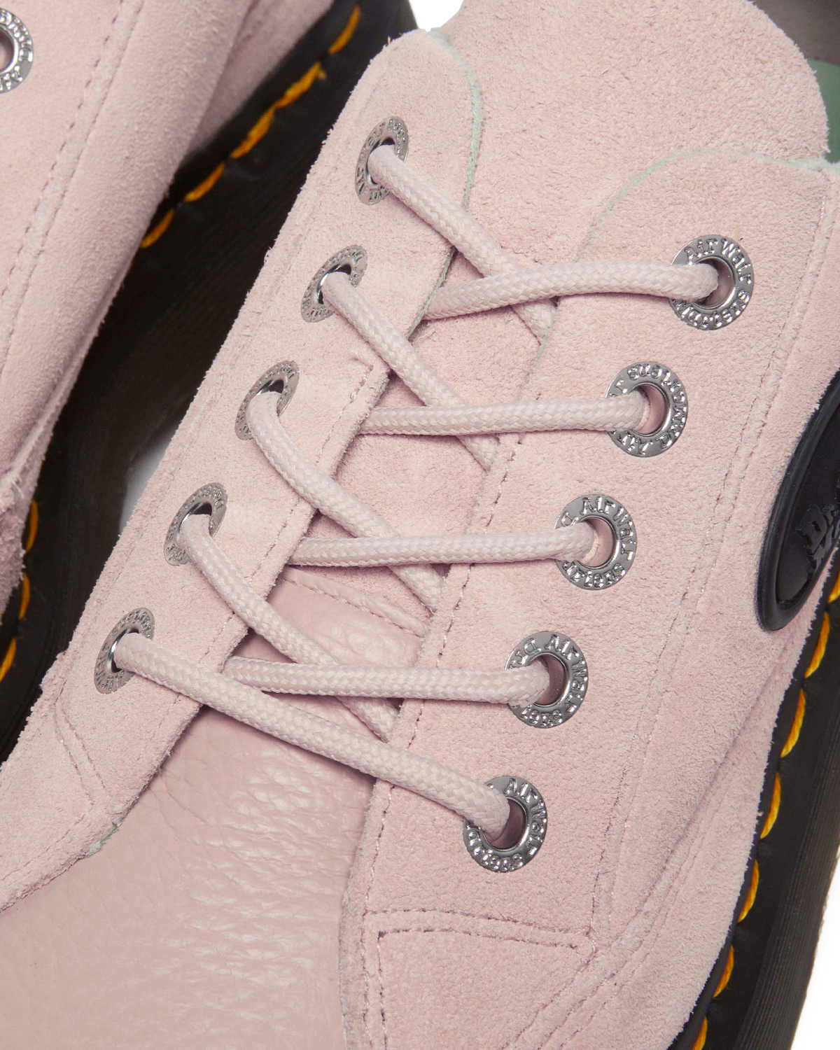 Buzz 5-eye leather shoes in Powder Pink