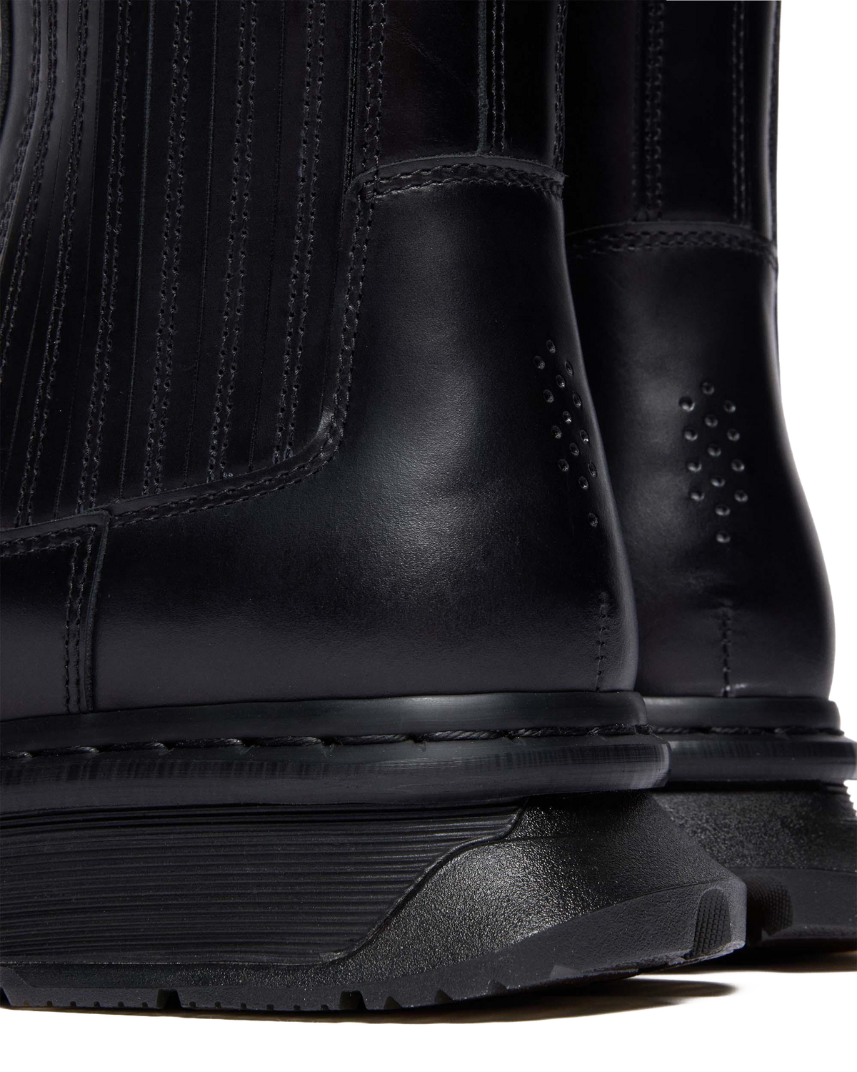 14XX Qubist Chelsea in Black