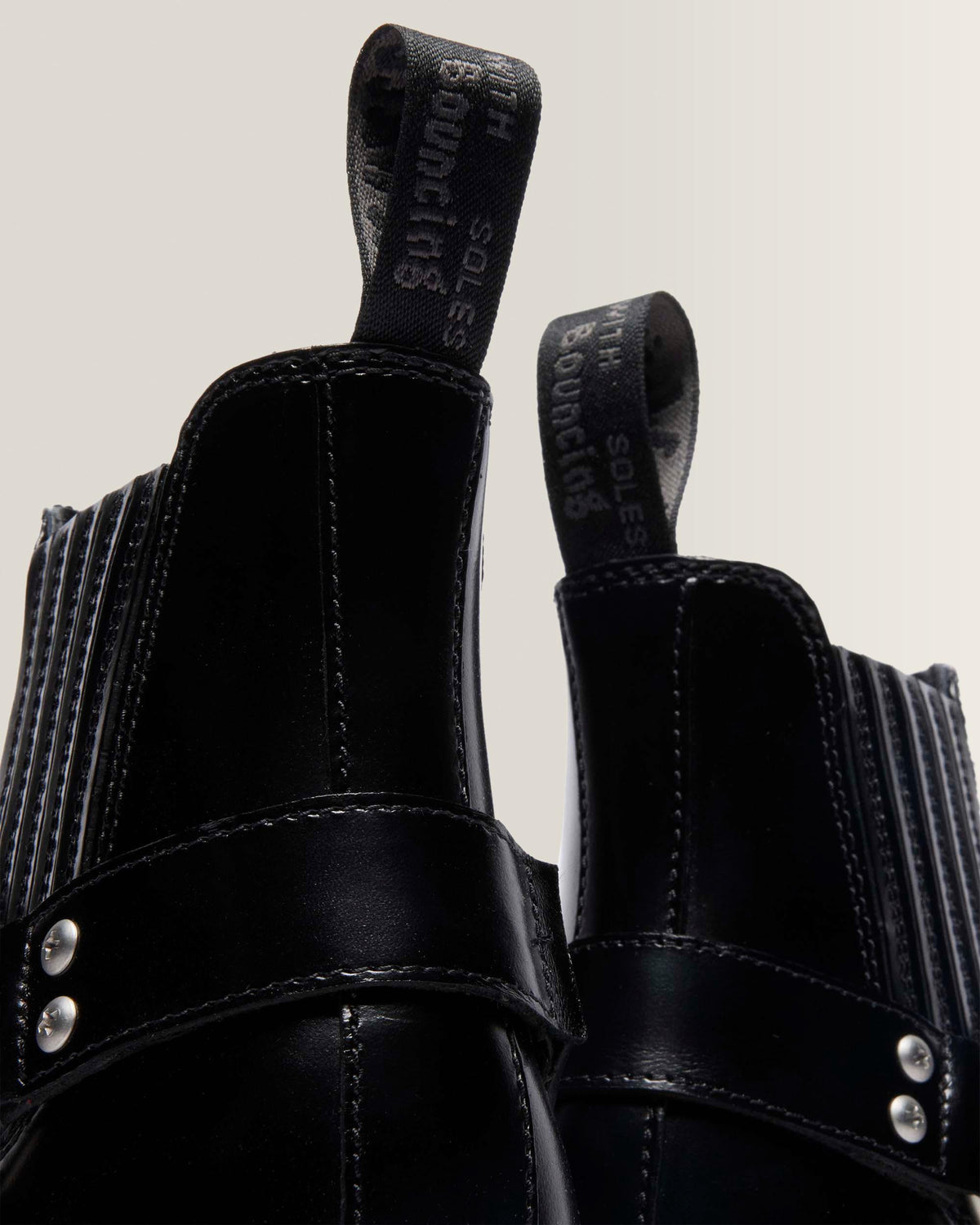 2976 Harness Analine Leather Chelsea Boots in Black