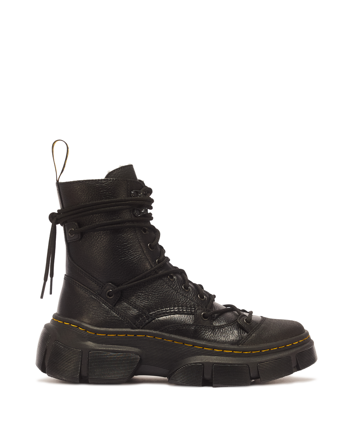 DMXL 8-eye leather boots in Black