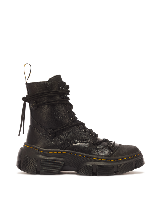 DMXL 8-eye leather boots in Black