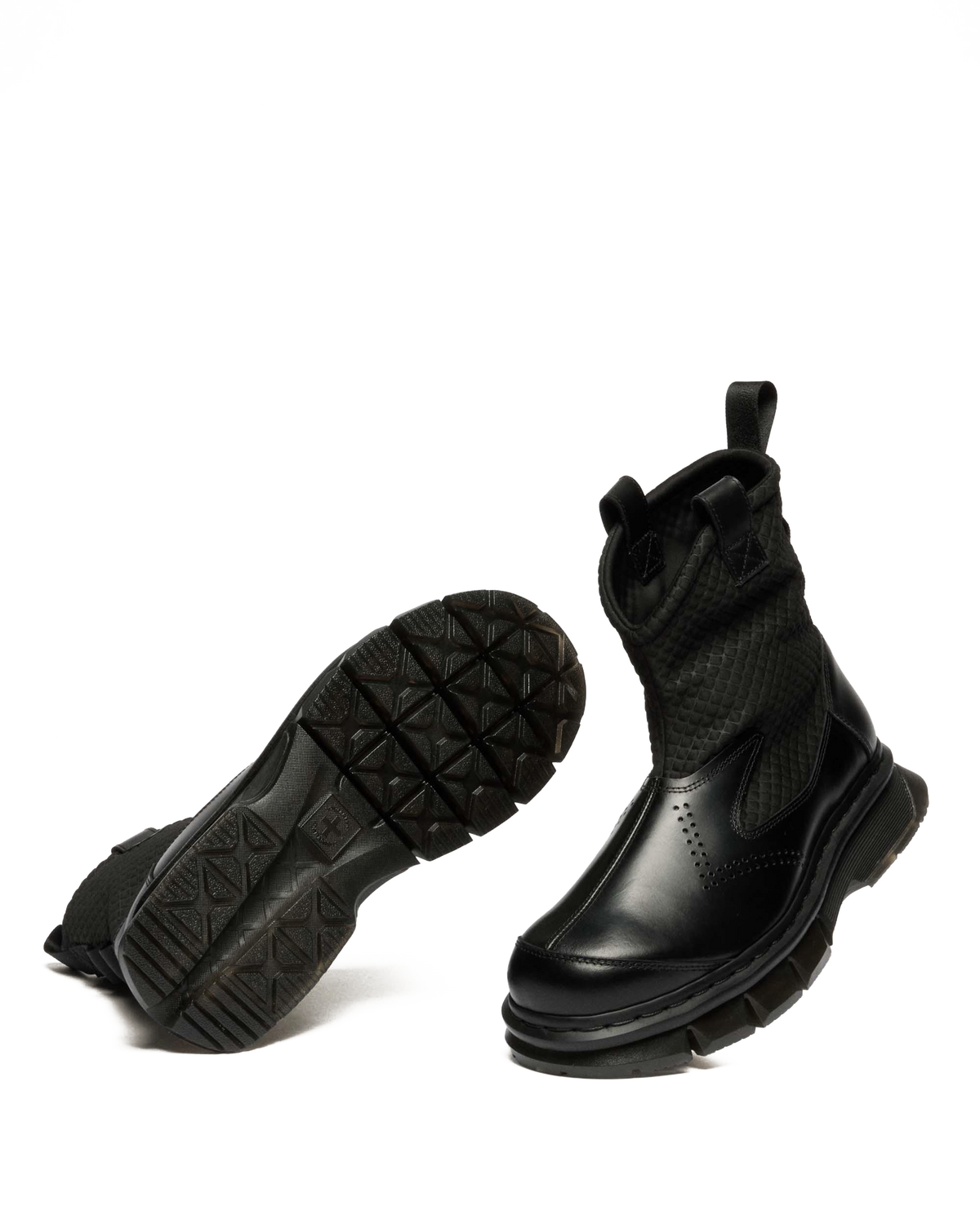 QUBIST Rigger Boots in Black