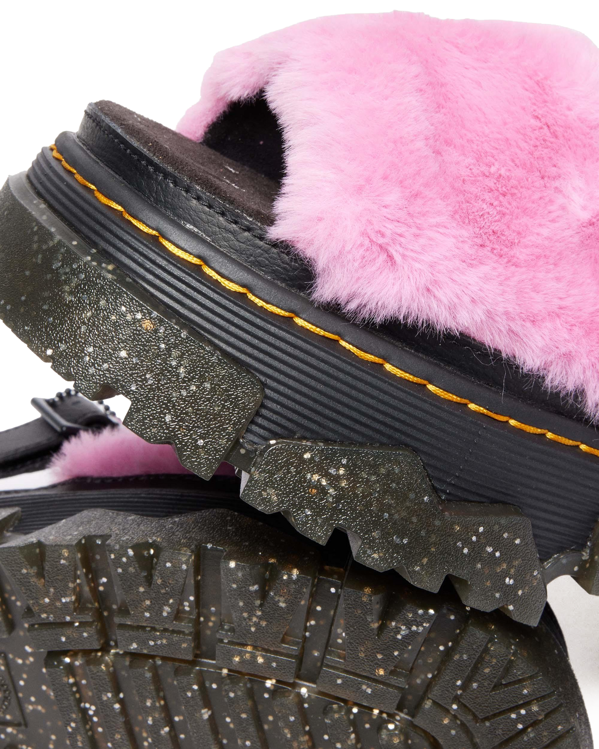 MATTISON STRAP BRATZ in Bratz Pink+Black
