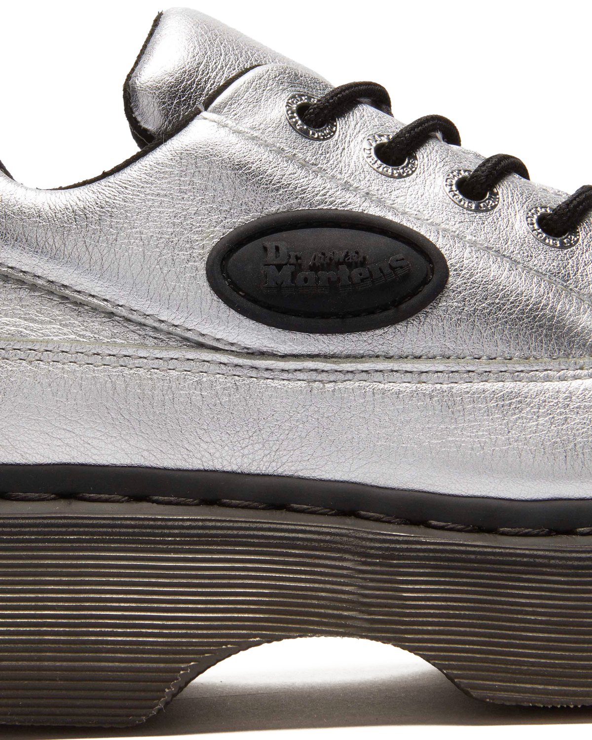 Buzz 5-eye metalic leather shoes in Metallic