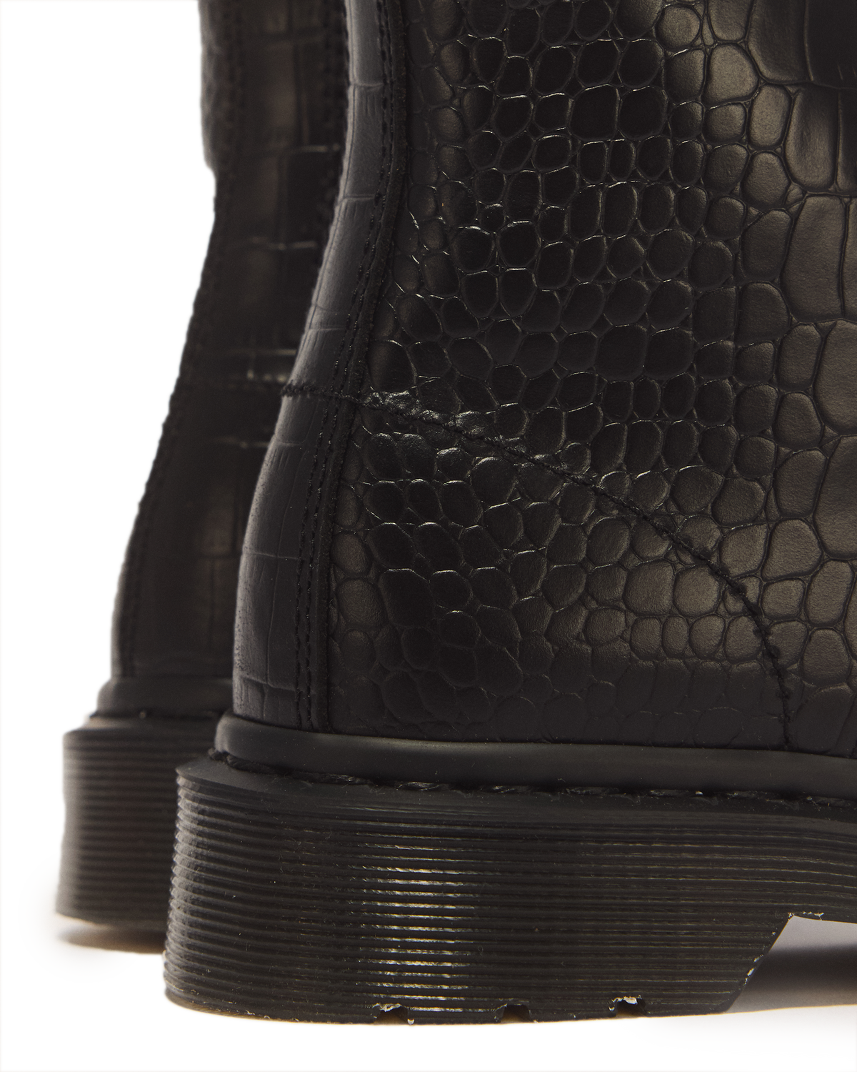 1460 CROCO in Black
