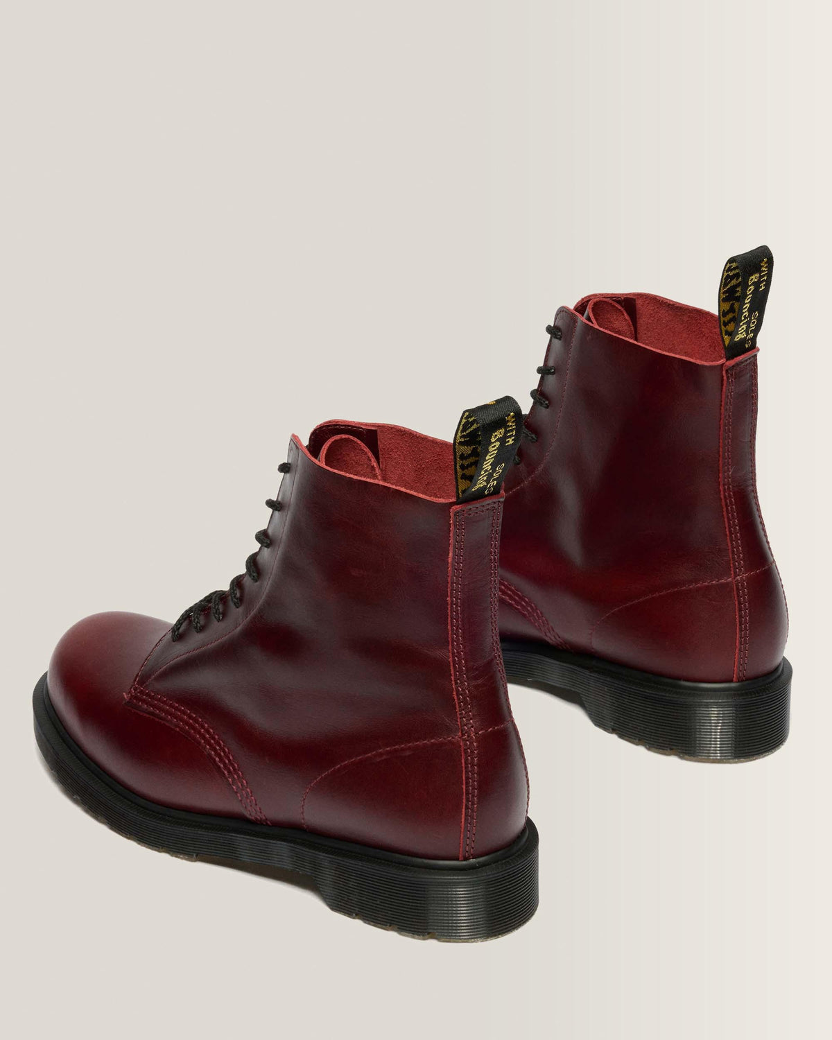 1460 Made In England Classic Calf Leather Boots in Burgundy