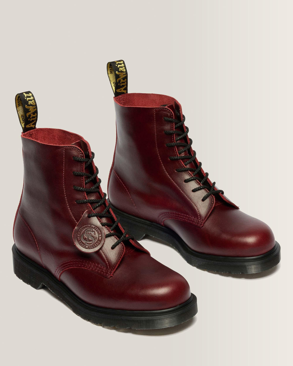 1460 Made In England Classic Calf Leather Boots in Burgundy
