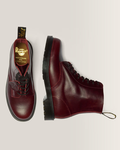 1460 Made In England Classic Calf Leather Boots in Burgundy