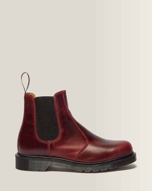 2976 Classic Calf Leather Chelsea Boots in Burgundy
